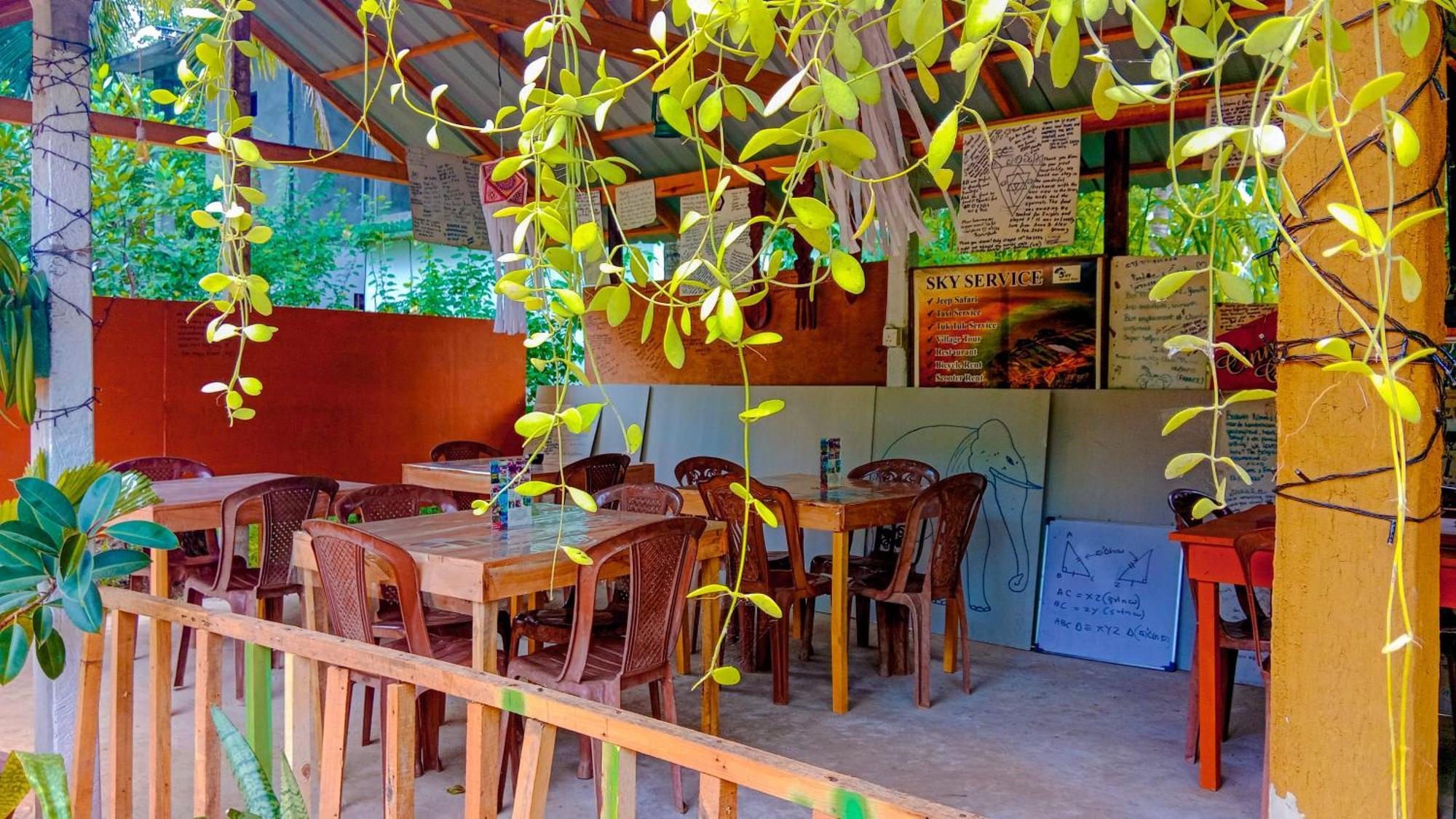 Sigiri Sky Home & Treehouse Sigiriya Esterno foto