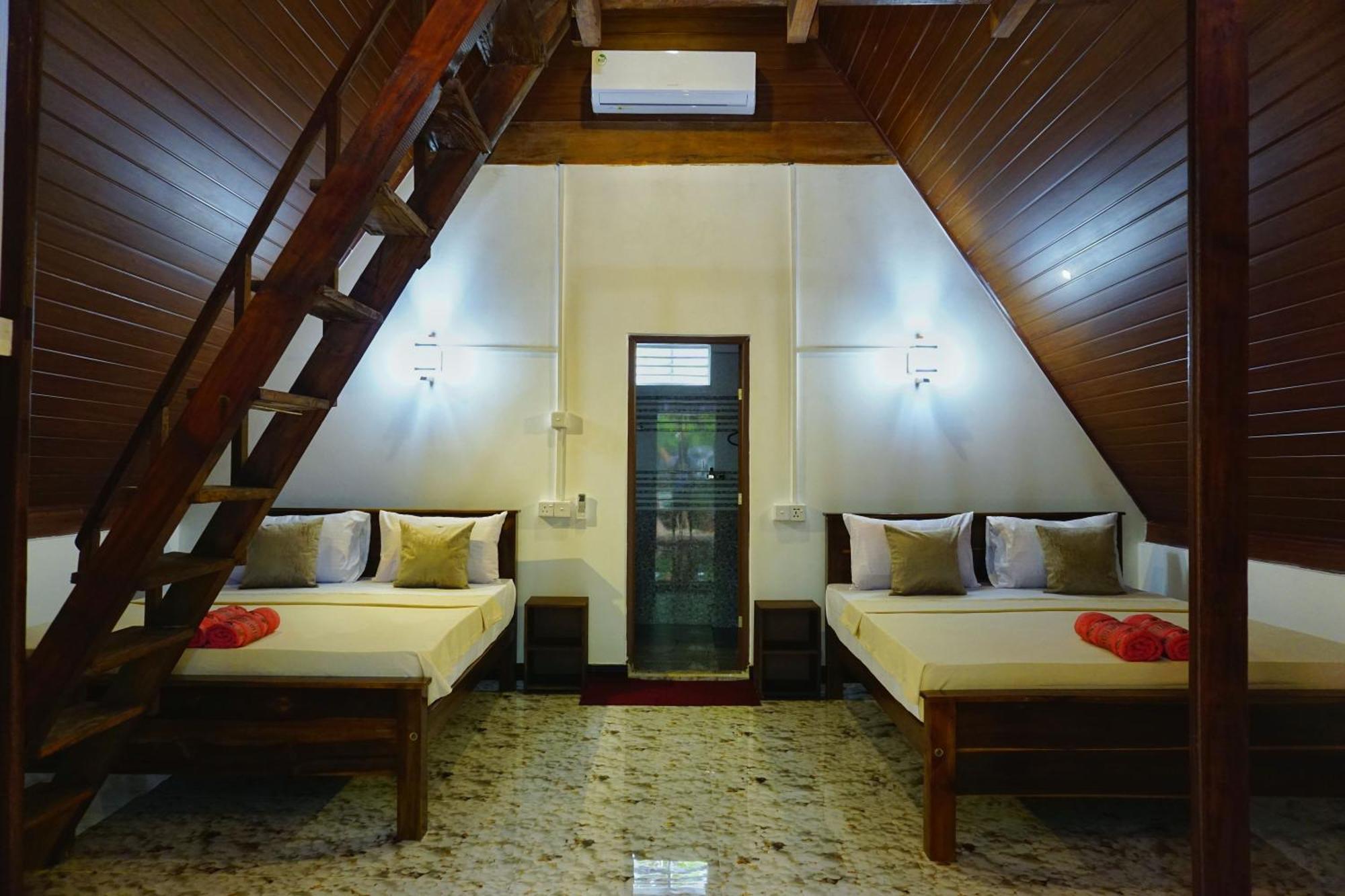 Sigiri Sky Home & Treehouse Sigiriya Esterno foto